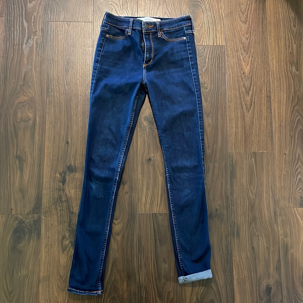 Abercrombie and Fitch high rise skinny jean
